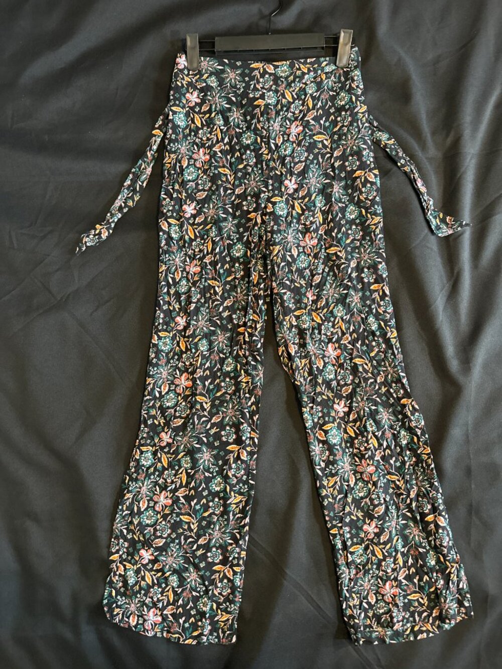 Shosho Boho Floral Flowy Wide Leg Palazzo Pants Stretchy Smocked Waist Size S
